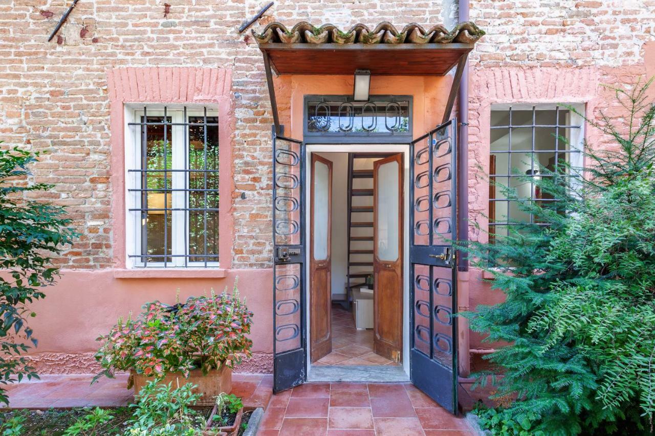 Duplex Apartment In Pieno Centro Ferrara Ngoại thất bức ảnh